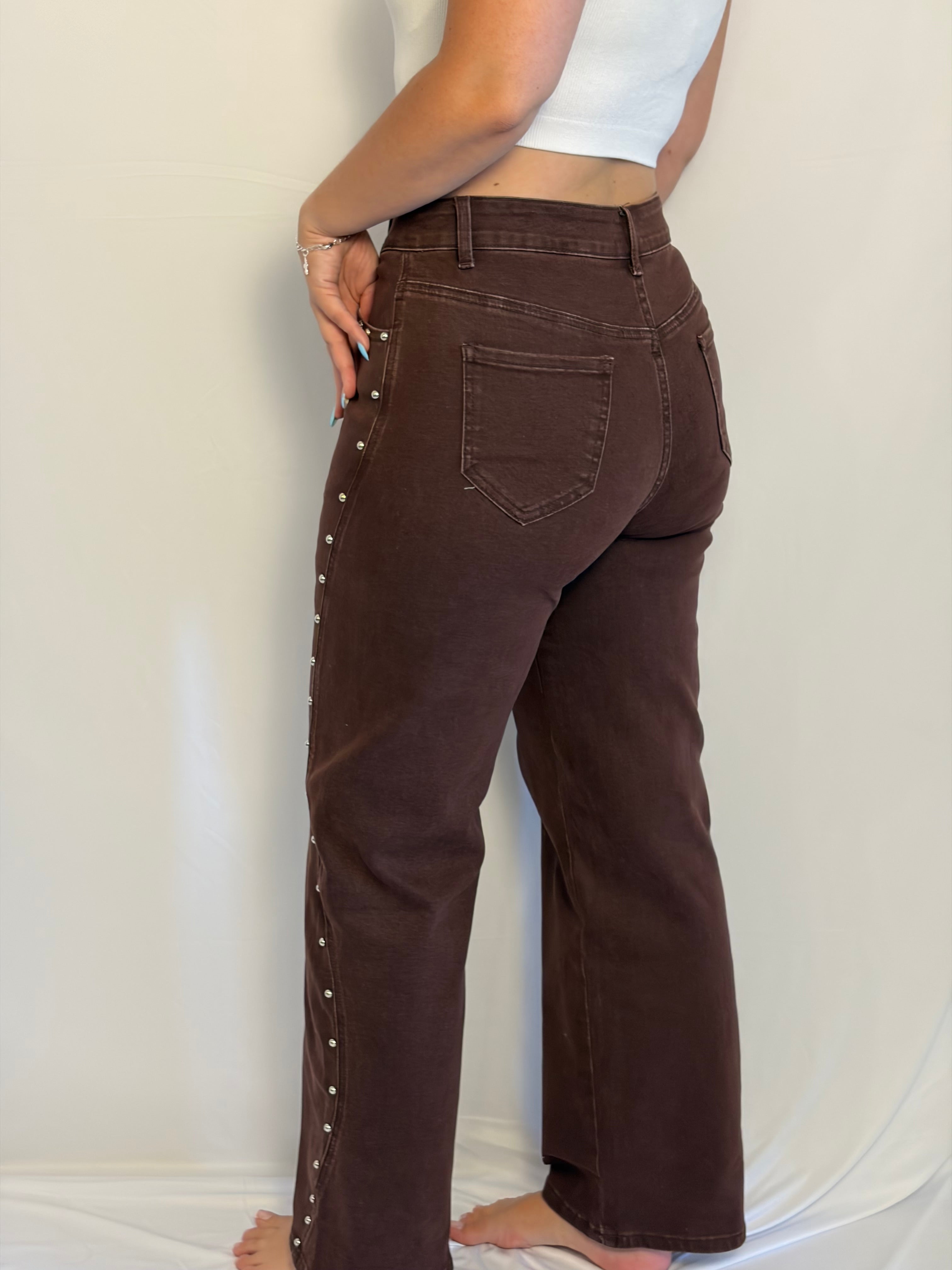 Cleo Rivet Jeans