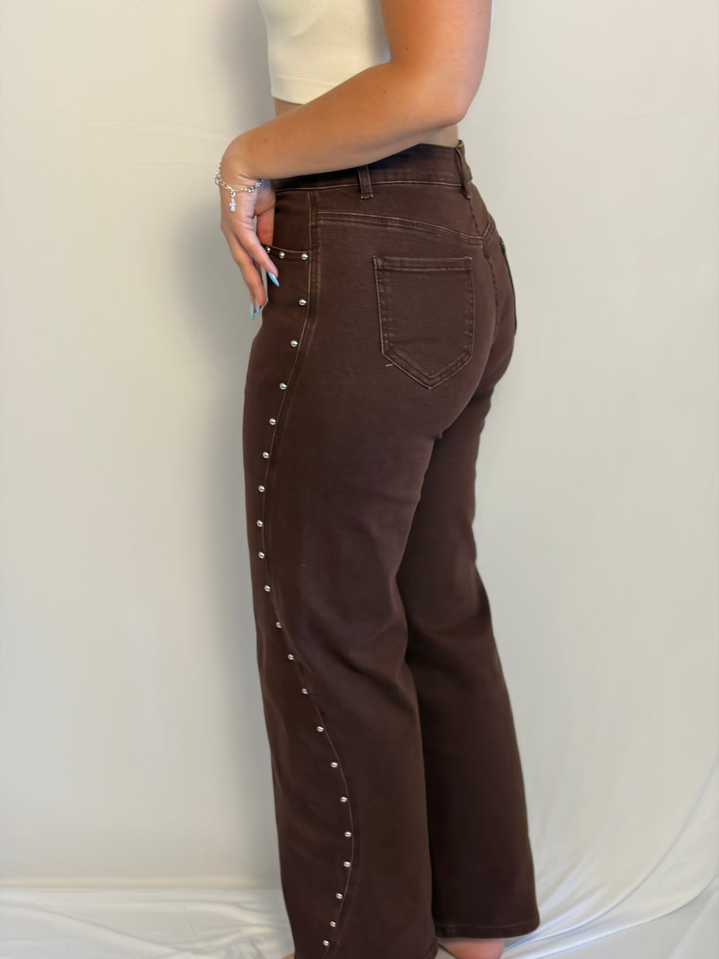 Cleo Rivet Jeans