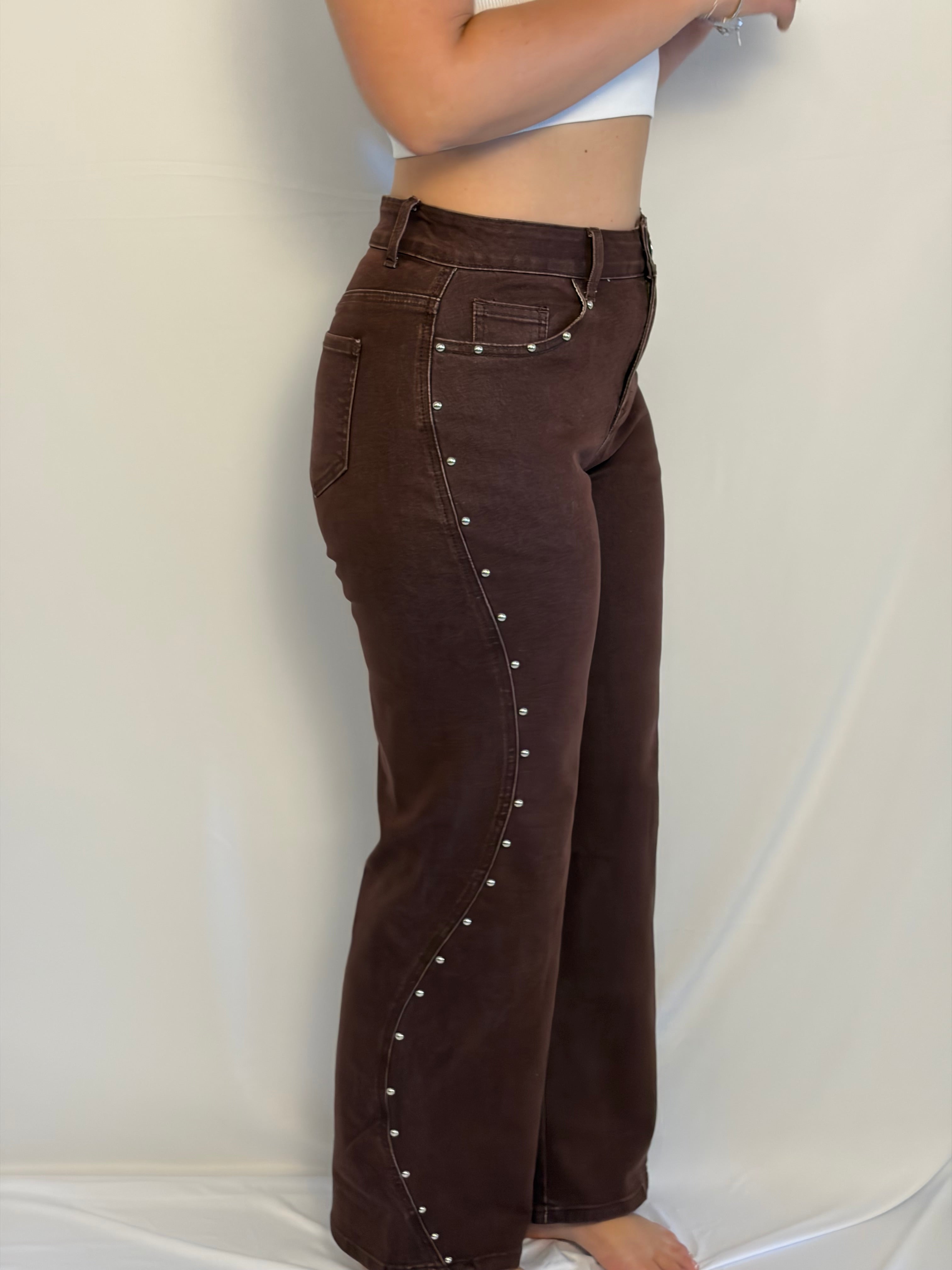 Cleo Rivet Jeans