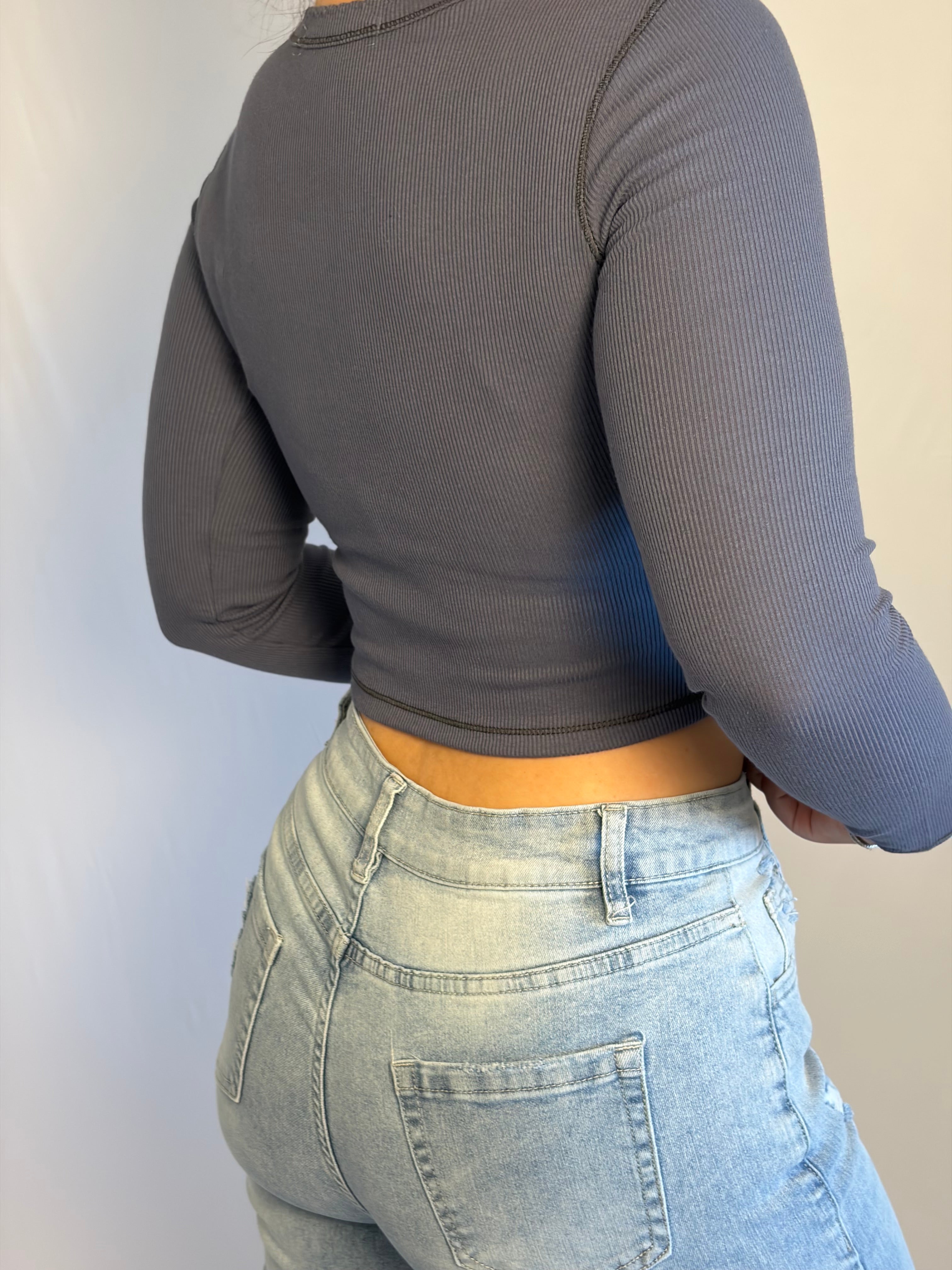 Iris Cropped Crew