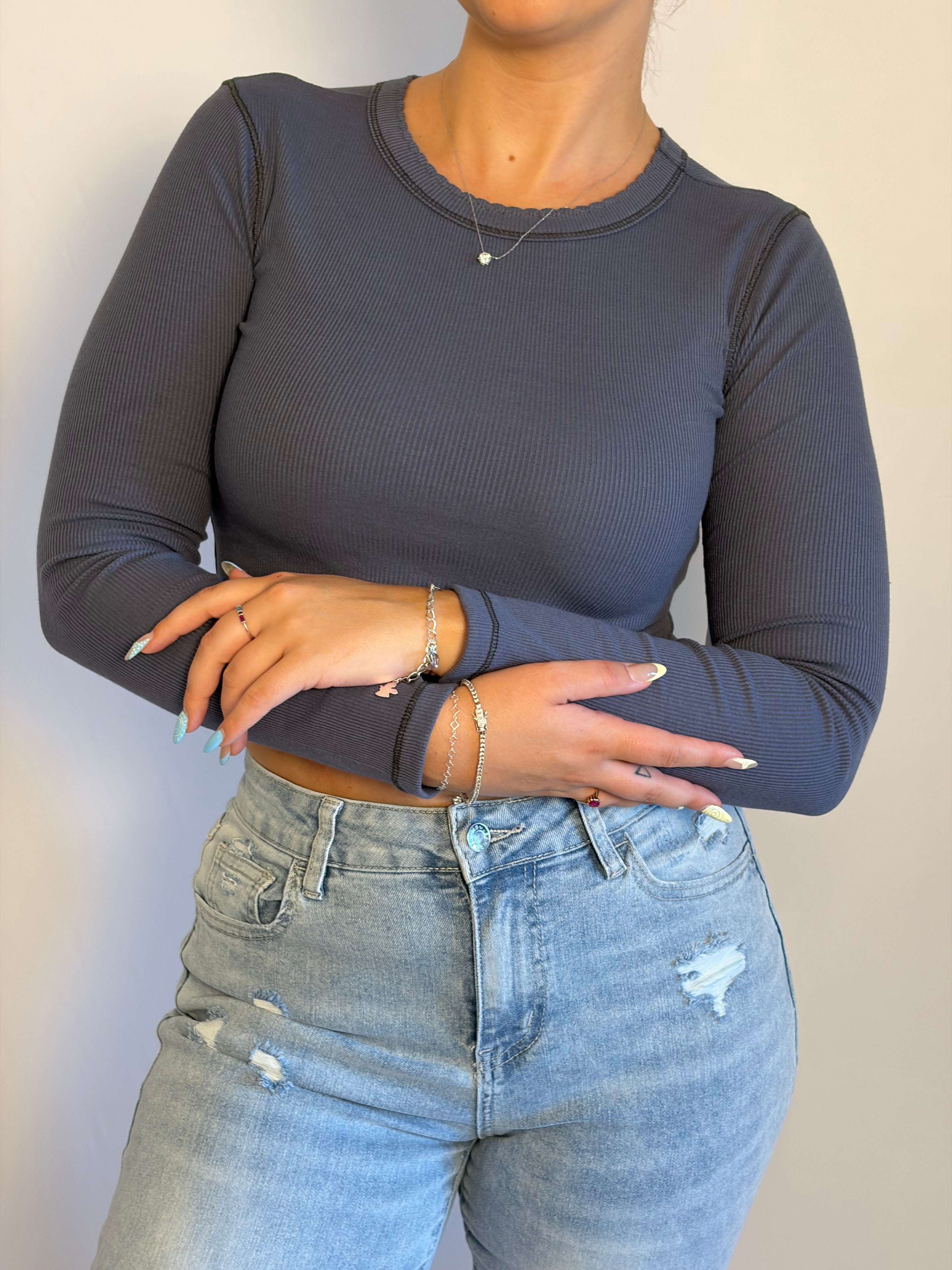 Iris Cropped Crew